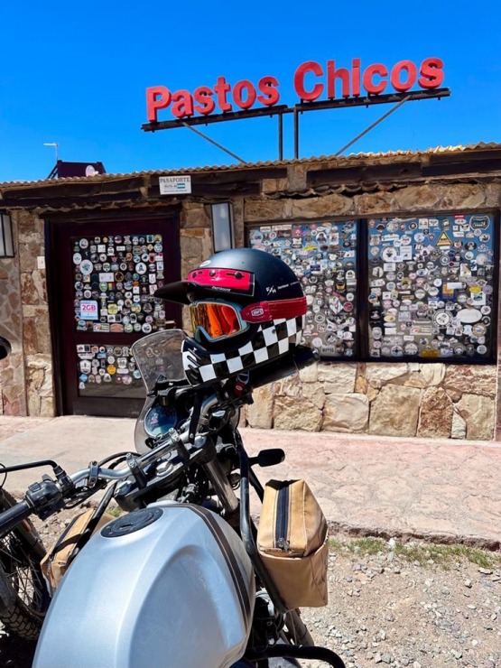 Arnis Jaudzems ar motociklu apceļo Argentīnu 2000 km garā maršrutā. Foto: Arnis Jaudzems 335007