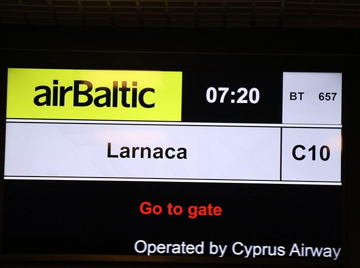 Lidojam uz Larnakas lidostu Kiprā kopā ar «airBaltic», bet ar «Cyprus Airways» lidmašīnām 335372