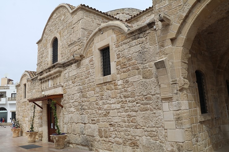 Travelnews.lv sadarbībā ar «airBaltic» iepazīst Larnakas Svētā Lāzara baznīcu Kiprā 335397
