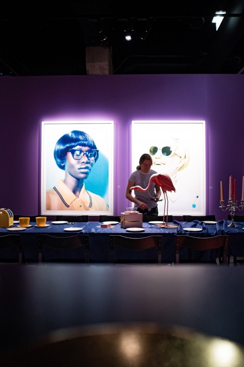 Mākslinieka Mailza Oldridža izstādes atklāšana muzejā «Fotografiska» Tallinā. Foto: Siim Loog 335438