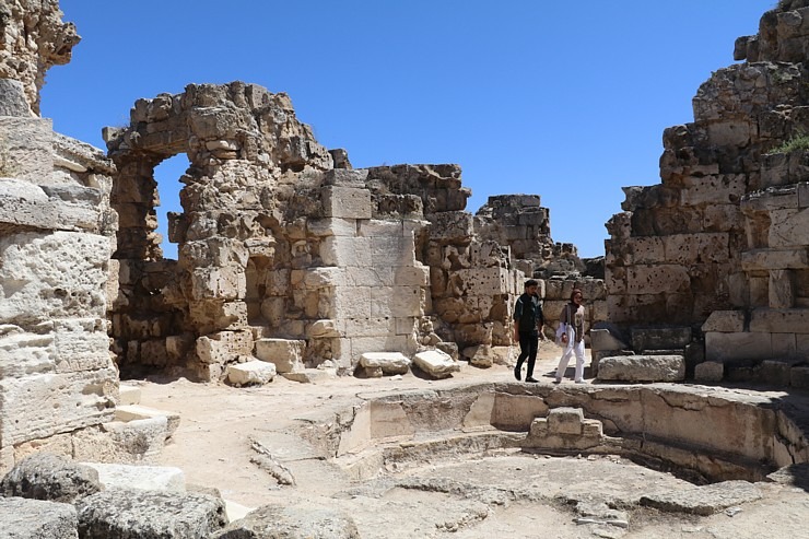 Travelnews.lv apmeklē Ziemeļkipras iespaidīgākās antīkās romiešu pilsētas drupas Salamis 336215