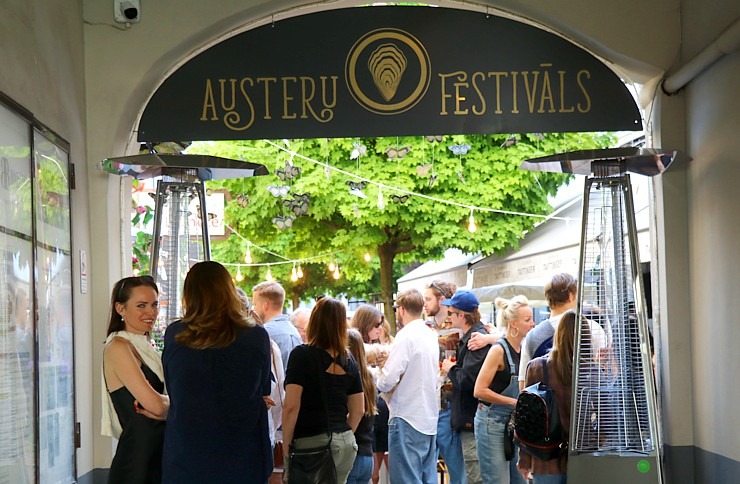 Restorāns «Buržujs» Berga bazārā organizē Baltijas lielāko Austeru festivālu, apēdot 11 000 austeru 336332