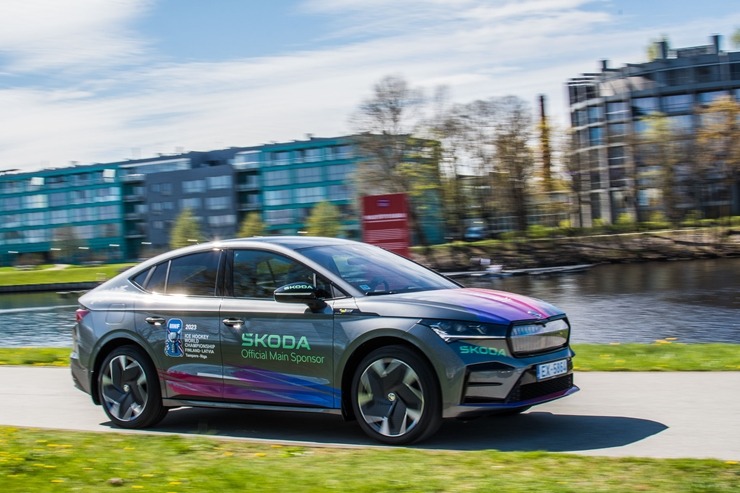 Škoda turpina veiksmīgo sadarbību Starptautisko Hokeja federāciju. Foto: Gatis Smudzis 336375