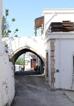 Travelnews.lv Ziemeļkiprā apmeklē gleznaino Kermi ciematu Kirēnijas tuvumā, kur dzīvo britu un vācu emigranti 2