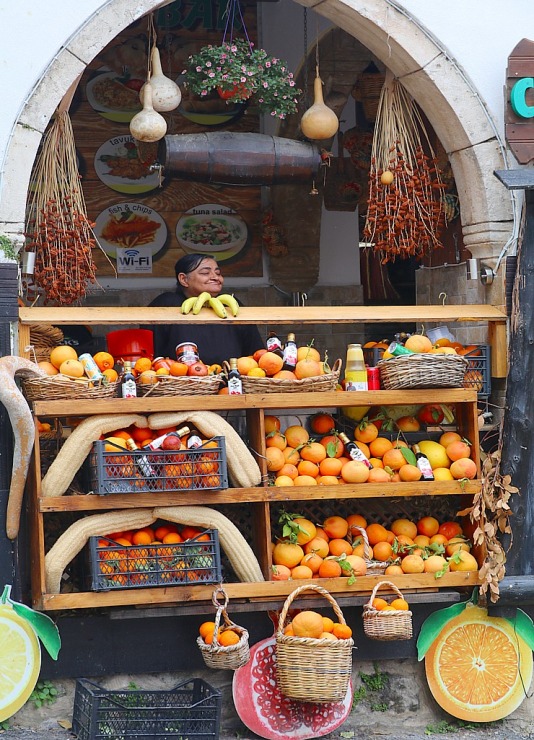 Travelnews.lv ievērtē Ziemeļkipras veikalos augļu un dārzeņu izvēli un daudzumu. Sadarbībā ar Puzzle Travel 336680