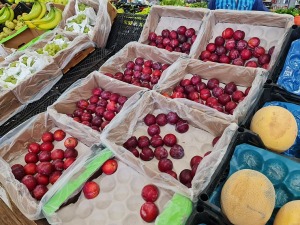 Travelnews.lv ievērtē Ziemeļkipras veikalos augļu un dārzeņu izvēli un daudzumu. Sadarbībā ar Puzzle Travel 15