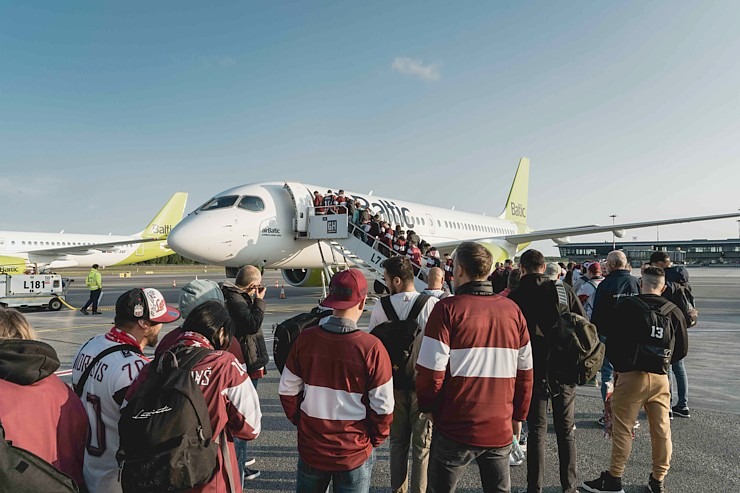 «airBaltic» sadarbībā ar Latvijas Hokeja federāciju organizē fanu lidojumus uz Tamperi 336875