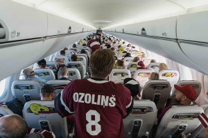 «airBaltic» sadarbībā ar Latvijas Hokeja federāciju organizē fanu lidojumus uz Tamperi 10