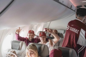 «airBaltic» sadarbībā ar Latvijas Hokeja federāciju organizē fanu lidojumus uz Tamperi 8