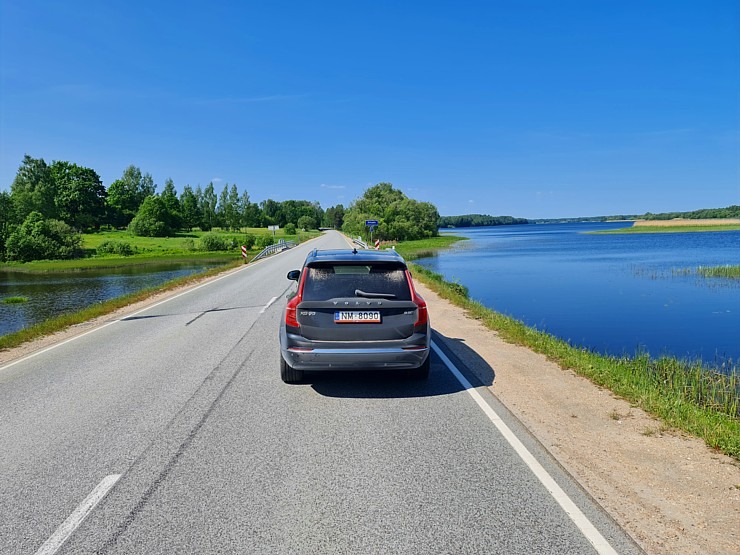 Travelnews.lv sadarbībā ar auto nomu «Sixt Latvija» apceļo Daugavu ar jauno «Volvo XC90» 337043