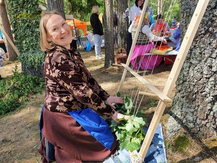 Slutišķos Tautas mākslas festivālā «Augšdaugava 2023» atklāj Lielā Augšdaugavas musturdeķa tiltu. Foto: Inese Minova 337671