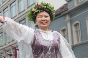Skati dziesmu un deju svētku dalībnieku gājienu Rīgā - «Novadu dižošanās» 52