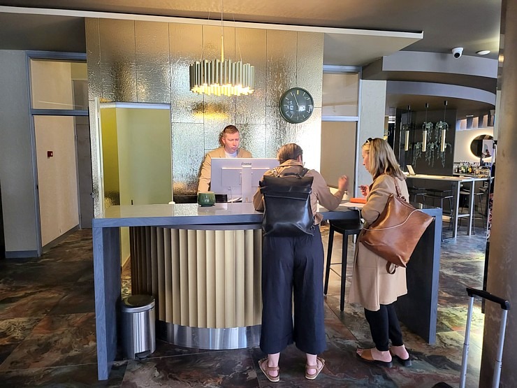 Travelnews.lv sadarbībā ar «Europcar Latvia» izbauda Viļņas viesnīcas «Conti Hotel» viesmīlību 340274