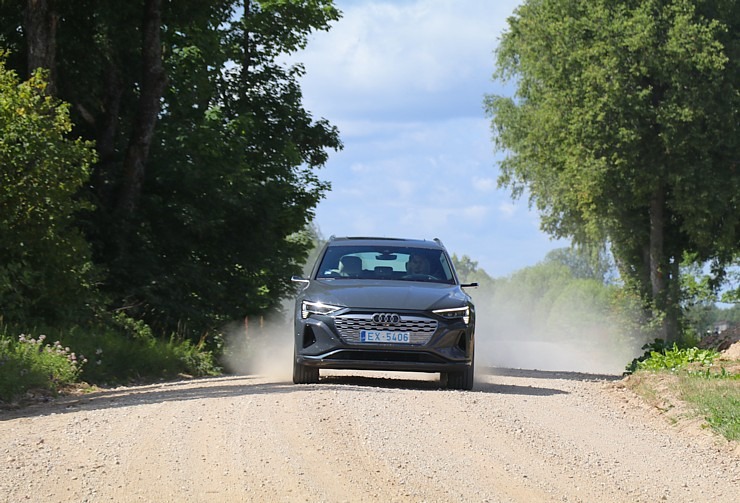 Travelnews.lv ar jauno un elektrisko «Audi Q8 e-tron» apceļo un izbauda Latgali 340312