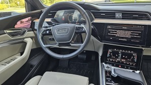 Travelnews.lv ar jauno un elektrisko «Audi Q8 e-tron» apceļo un izbauda Latgali 24