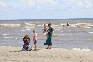Travelnews.lv sadarbībā ar «Europcar Latvia» apciemo Pērnavas pludmali 31