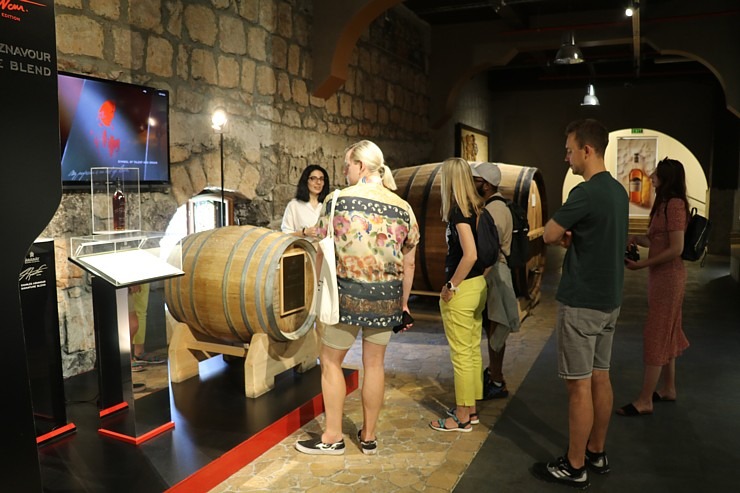 Travelnews.lv sadarbībā ar «airBaltic» iepazīst Erevānas konjaka rūpnīcas «Ararat» muzeju 340614