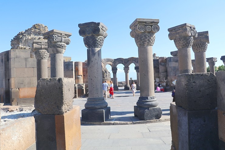 Travelnews.lv iepazīst Zvartnota tempļa drupas Armēnijā, kas ir iekļautas UNESCO sarakstā. Sadarbībā ar airBaltic 340683
