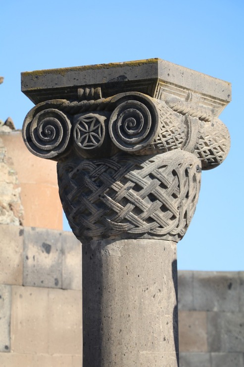 Travelnews.lv iepazīst Zvartnota tempļa drupas Armēnijā, kas ir iekļautas UNESCO sarakstā. Sadarbībā ar airBaltic 340679