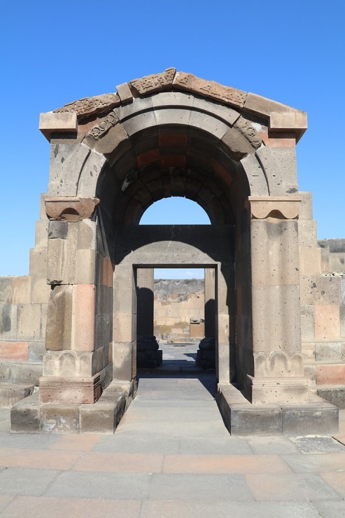 Travelnews.lv iepazīst Zvartnota tempļa drupas Armēnijā, kas ir iekļautas UNESCO sarakstā. Sadarbībā ar airBaltic 340680