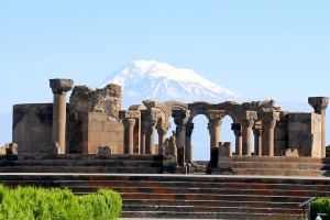 Travelnews.lv iepazīst Zvartnota tempļa drupas Armēnijā, kas ir iekļautas UNESCO sarakstā. Sadarbībā ar airBaltic 1