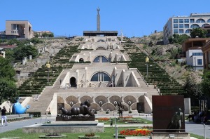 Travelnews.lv iepazīst Erevānas Kaskādi, arhitekta Aleksandra Tamanjana pieminekli un  Kafesjana mākslas centru. Sadarbībā ar airBaltic 21