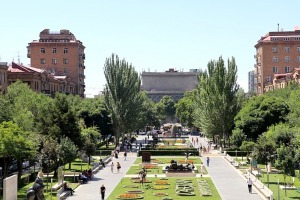 Travelnews.lv iepazīst Erevānas Kaskādi, arhitekta Aleksandra Tamanjana pieminekli un  Kafesjana mākslas centru. Sadarbībā ar airBaltic 30