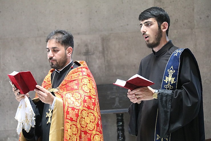 Travelnews.lv apmeklē Ečmiadzinas katedrāli Vagaršapatā, kas ir Armēnijas galvenā apustuliskās baznīca. Sadarbībā ar airBaltic 340849