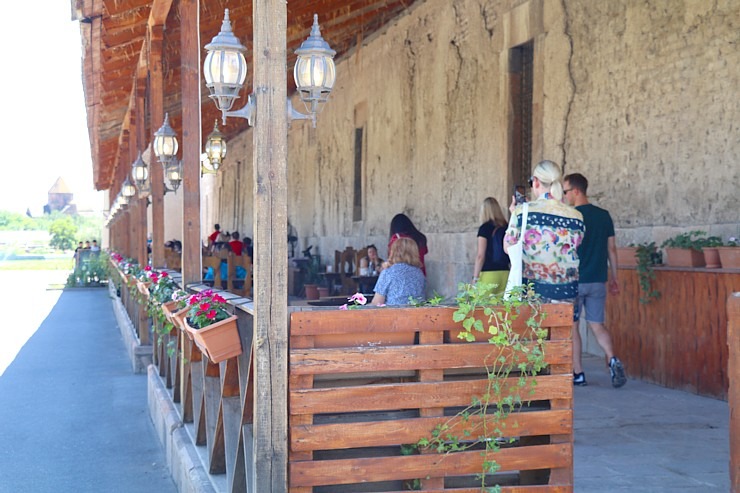 Travelnews.lv pusdieno Vagaršapatas armēņu autentiskā restorānā «Agape Refectory». Sadarbībā ar airBaltic 340970