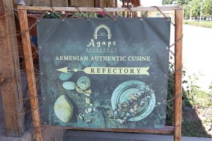 Travelnews.lv pusdieno Vagaršapatas armēņu autentiskā restorānā «Agape Refectory». Sadarbībā ar airBaltic 2
