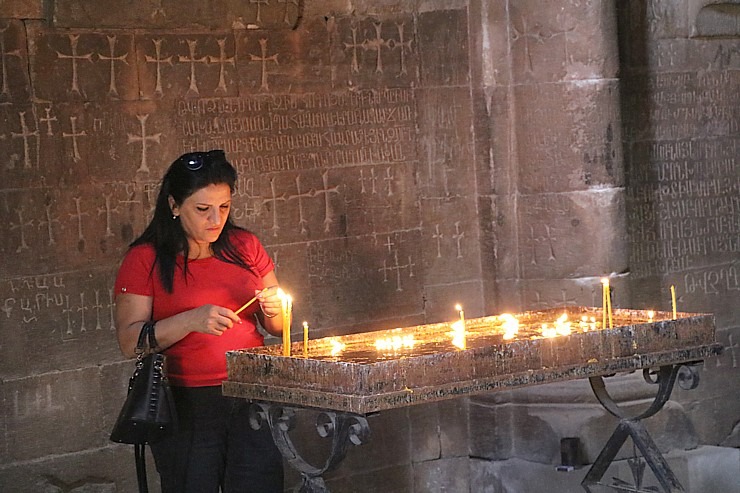 Travelnews.lv apmeklē IX līdz XVI gadsimta klosteru kompleksu Noravank Armēnijā. Sadarbībā ar airBaltic 341103