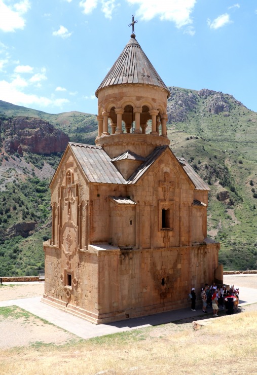 Travelnews.lv apmeklē IX līdz XVI gadsimta klosteru kompleksu Noravank Armēnijā. Sadarbībā ar airBaltic 341105