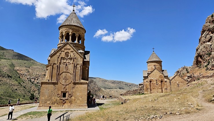 Travelnews.lv apmeklē IX līdz XVI gadsimta klosteru kompleksu Noravank Armēnijā. Sadarbībā ar airBaltic 341095