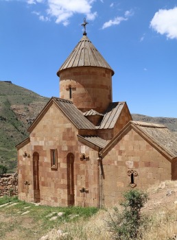 Travelnews.lv apmeklē IX līdz XVI gadsimta klosteru kompleksu Noravank Armēnijā. Sadarbībā ar airBaltic 8