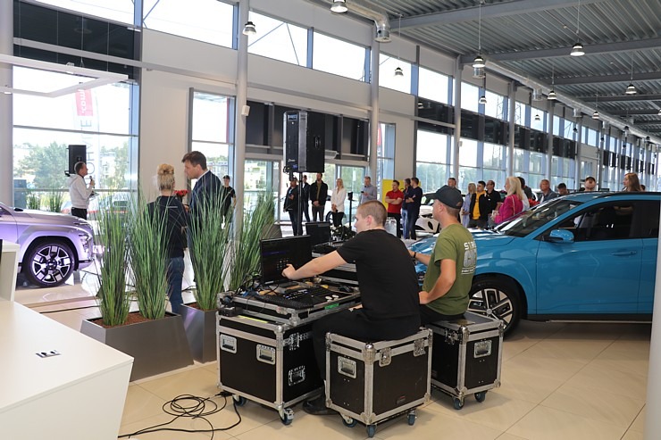 Rīgas autosalonā «Autohalle» tiek prezentēts jaunais «Hyundai Kona Electric» 341400