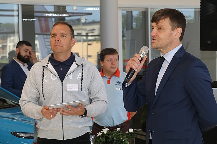 Rīgas autosalonā «Autohalle» tiek prezentēts jaunais «Hyundai Kona Electric» 341383