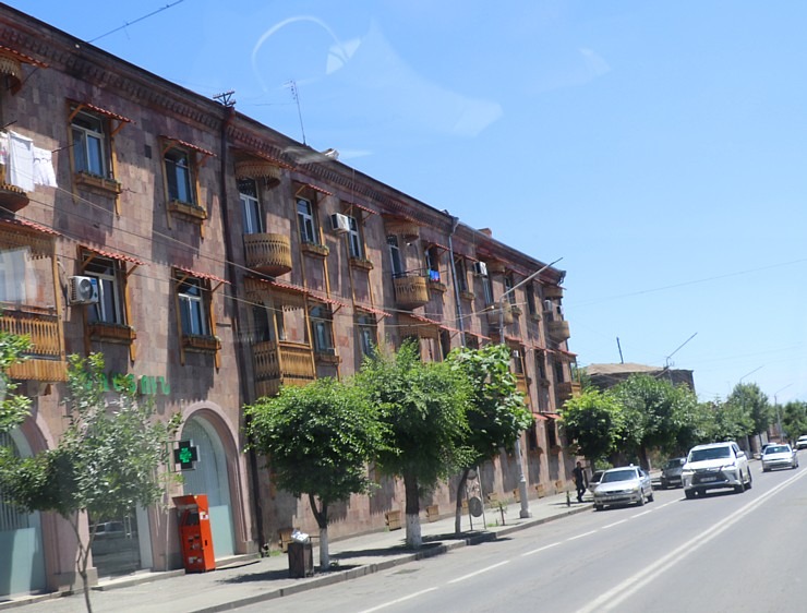 Travelnews.lv ekskursiju autobusā iepazīst Armēnijas galvaspilsētu Erevānu. Sadarbībā ar airBaltic 341664