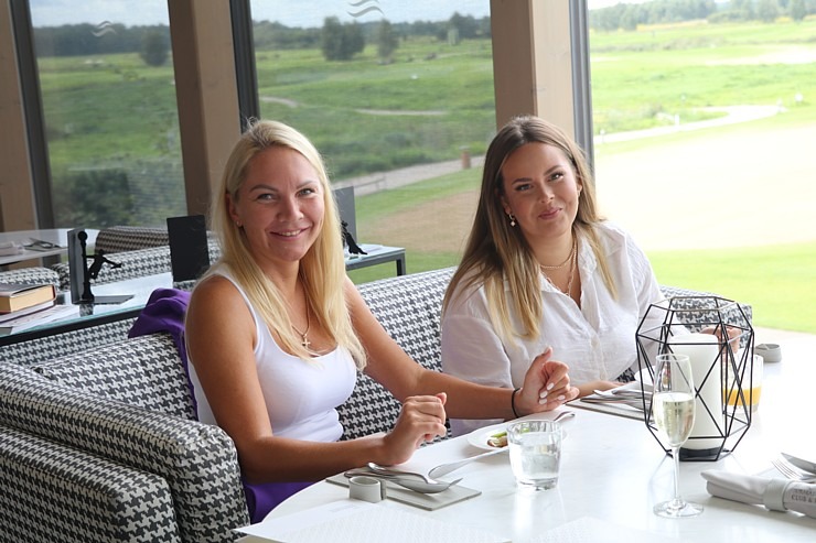 Latvijas tūrisma firmas iepazīst  golfa klubu un viesnīcu «Jurmala Golf Club & Hotel» Piņķos 342042