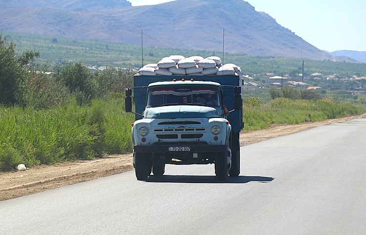 Travelnews.lv ar ekskursiju autobusu dodas gar Ararata piekāji uz Armēnijas dienvidaustrumiem. Sadarbībā ar airBaltic 342177