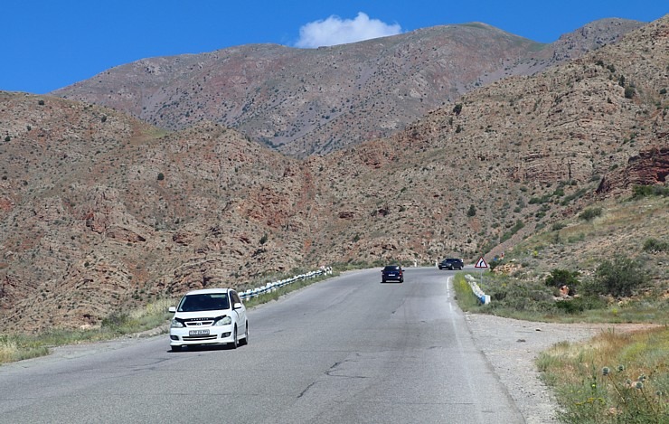Travelnews.lv ar ekskursiju autobusu izbauda Armēnijas dabas skatus. Sadarbībā ar airBaltic 342283