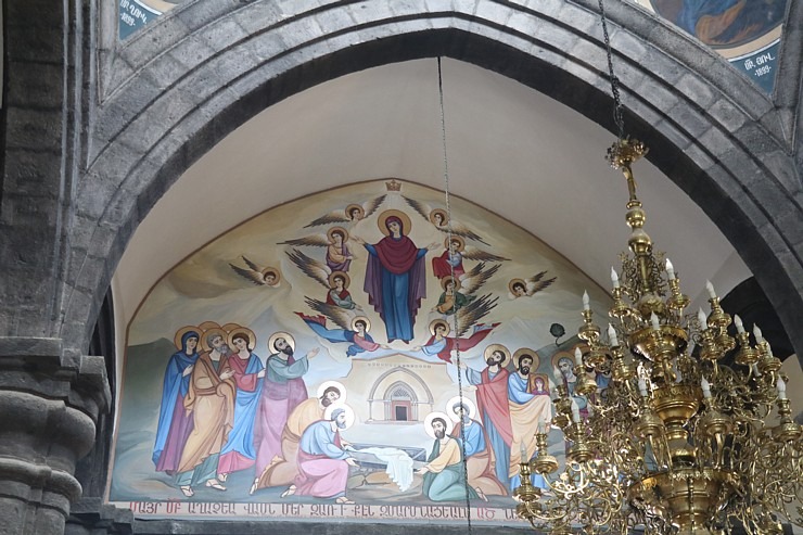 Travelnews.lv apmeklē Gjumri katedrāli «Yot Verk» jeb Jaunavas Marijas Septiņu sāpju katedrāli Armenijā. Sadarbībā ar airBaltic 342610