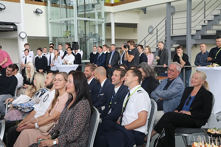 «airBaltic» Pilotu akademija svin piekto gadadienu 342629