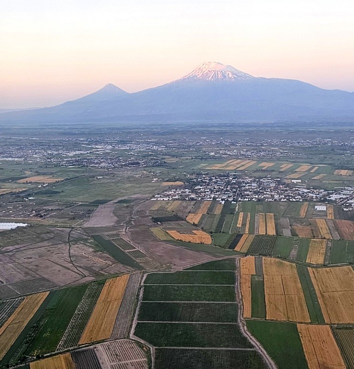 Ar «airBaltic» lidojam uz Armēnijas galvapilsētu Erevānu un baudām armēņu ēdienu, kultūru un dabu 342855
