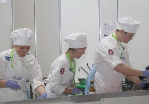 «Riga Food»: Kokteiļu konkurss MONIN CUP LATVIJA un Baltijas profesionālo skolu komandu konkurss «Zero Waste Challenge» 22