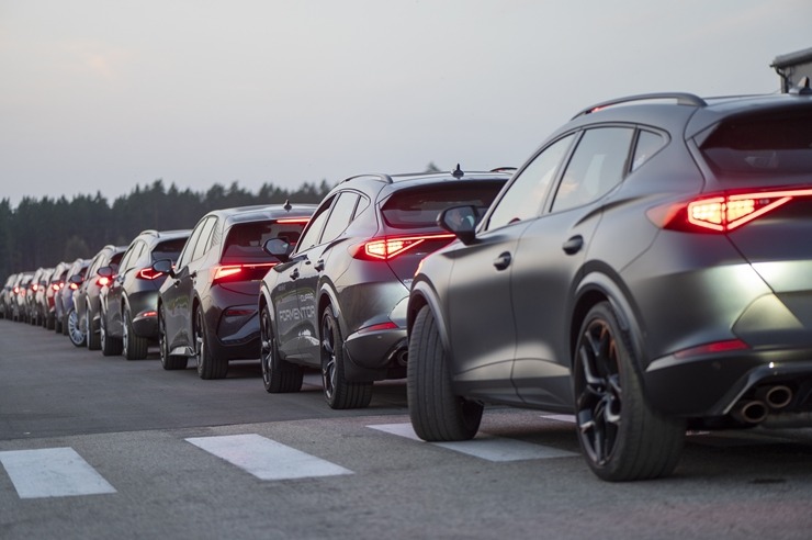 Latvijas salidojumā «CUPRA Summit 2023» pulcējas vairāk nekā 750 spēkrati. Foto: ogilvy.lv 343176