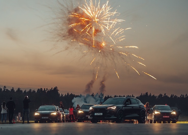 Latvijas salidojumā «CUPRA Summit 2023» pulcējas vairāk nekā 750 spēkrati. Foto: ogilvy.lv 343181