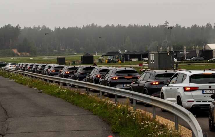 Latvijas salidojumā «CUPRA Summit 2023» pulcējas vairāk nekā 750 spēkrati. Foto: ogilvy.lv 343161