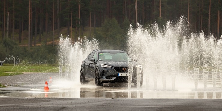 Latvijas salidojumā «CUPRA Summit 2023» pulcējas vairāk nekā 750 spēkrati. Foto: ogilvy.lv 343164