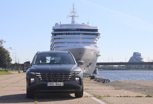 Rīgas ostā pirmo reizi ienāk kruīzu kompānijas «Silversea Cruises» luksus klases kuģis «Silver Dawn» 44