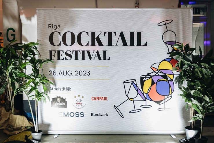 Pasaules kokteiļu čempions Staņislavs Jonāns ir lepns par «Rīgas kokteiļu festivālu 2023». Foto: brandins.lv 343547